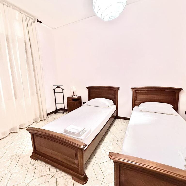 Casa vacanze a due passi dal centro Elena1 - Appartamento con 4 Camere da Letto - 40