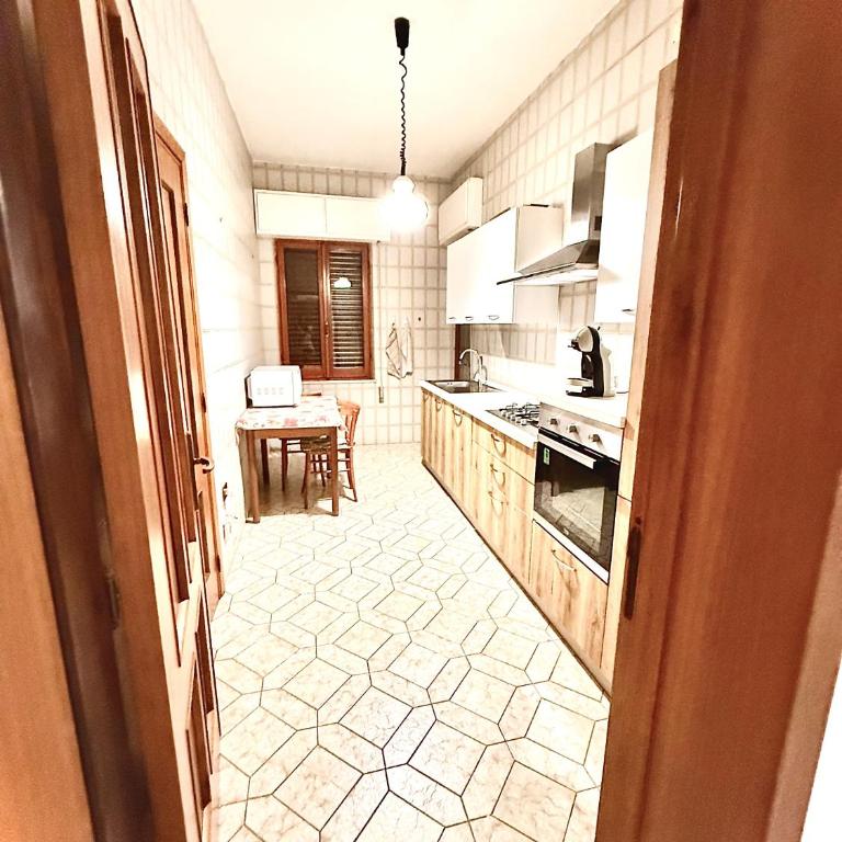 Casa vacanze a due passi dal centro Elena1 - Appartamento con 4 Camere da Letto - 46