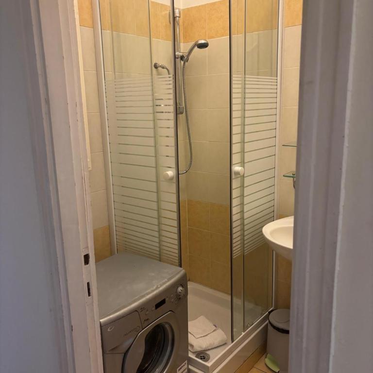 Walking to Vatican - Cozy Apartment in Trastevere - Appartamento con 2 Camere da Letto - 4