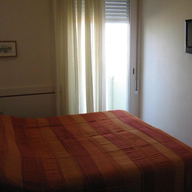Hotel Rosati - Camera Matrimoniale con Vista Mare - 9