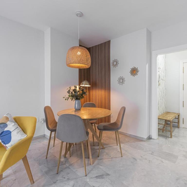 Charming apartment in the heart of Fuengirola - Apartamento con vistas - 3