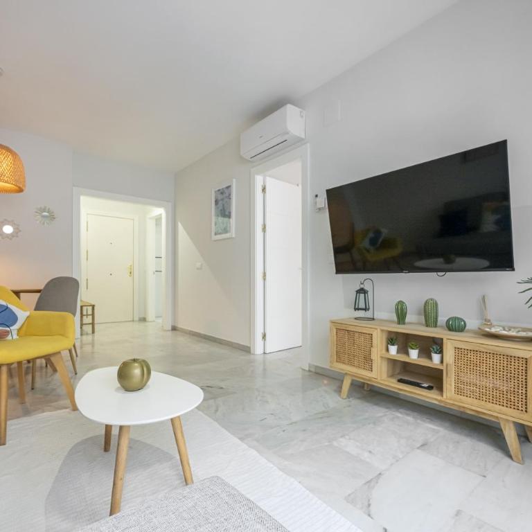 Charming apartment in the heart of Fuengirola - Apartamento con vistas - 14
