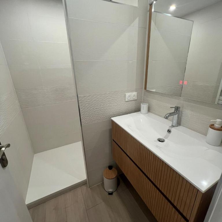 Fisherman's House in Old Antibes - Appartement 1 Chambre - 40