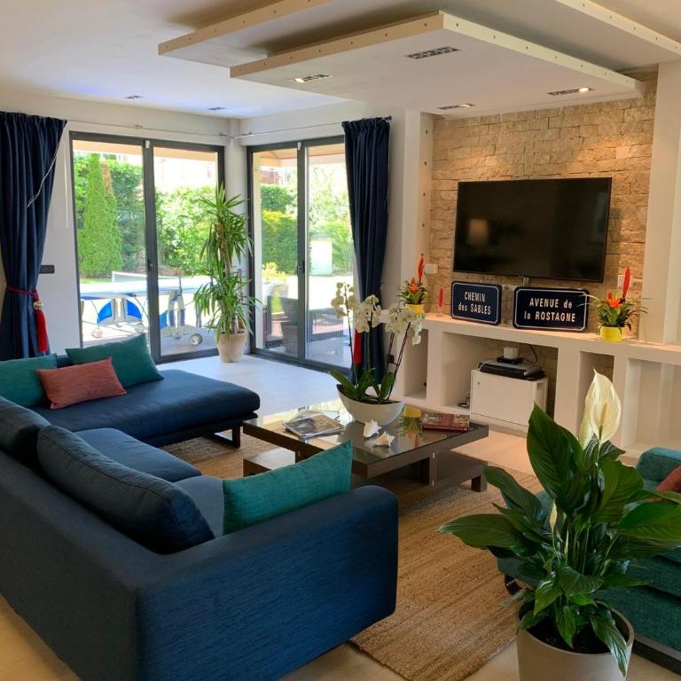 Cap d'Antibes Luxury Family Villa - Three-Bedroom Apartment - 6