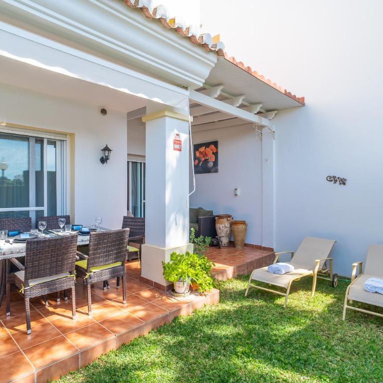 Cubo's Chaparral Townhouse & Community Pool - Casa - 34
