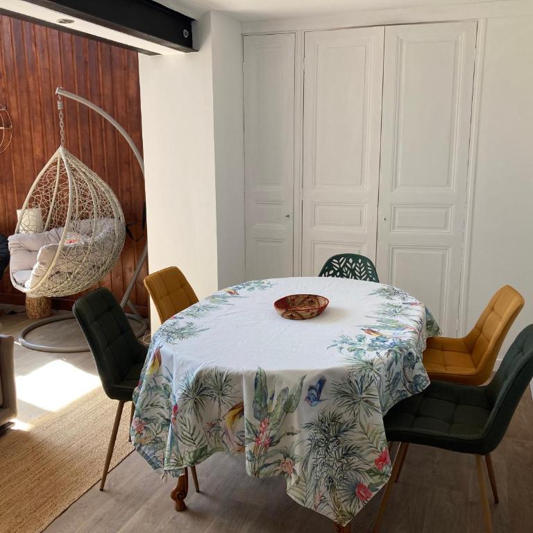 Superbe maison calme au centre ville - Villa 3 Chambres - 9
