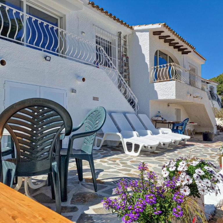 Casa Veska - Two-Bedroom House - 12