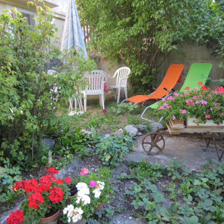 Appartement Confortable 4 Pers. à Briançon, Jardin Privatif, 300m des Pistes - FR-1-762-8 - Appartement - 7