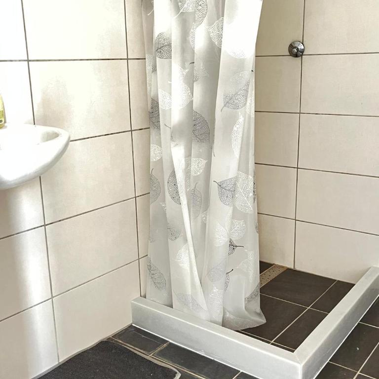Filip house apartments - Twin Room with Bathroom - 2
