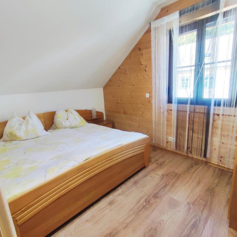 Ferienwohnung Almenland Familie Bruggraber mit 2 Schlafzimmer - Apartment mit 1 Schlafzimmer - 64