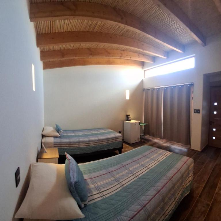 Hotel Pirwa - Twin Room with Private Bathroom - 18