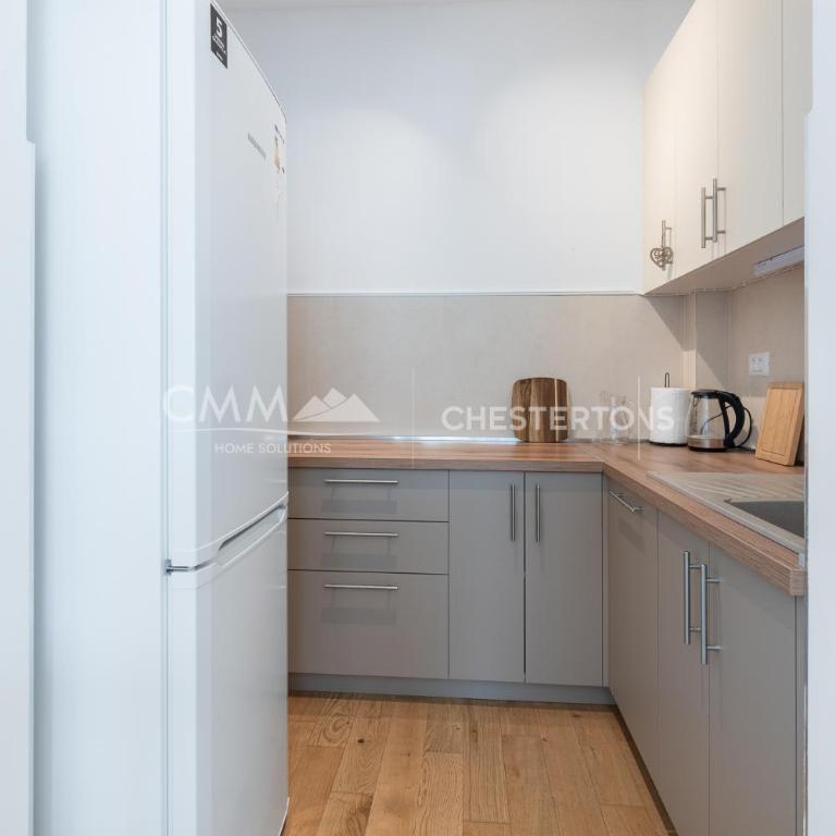 Orchid Haven 2bd Apartment in Becici - Two-Bedroom Apartment - 11