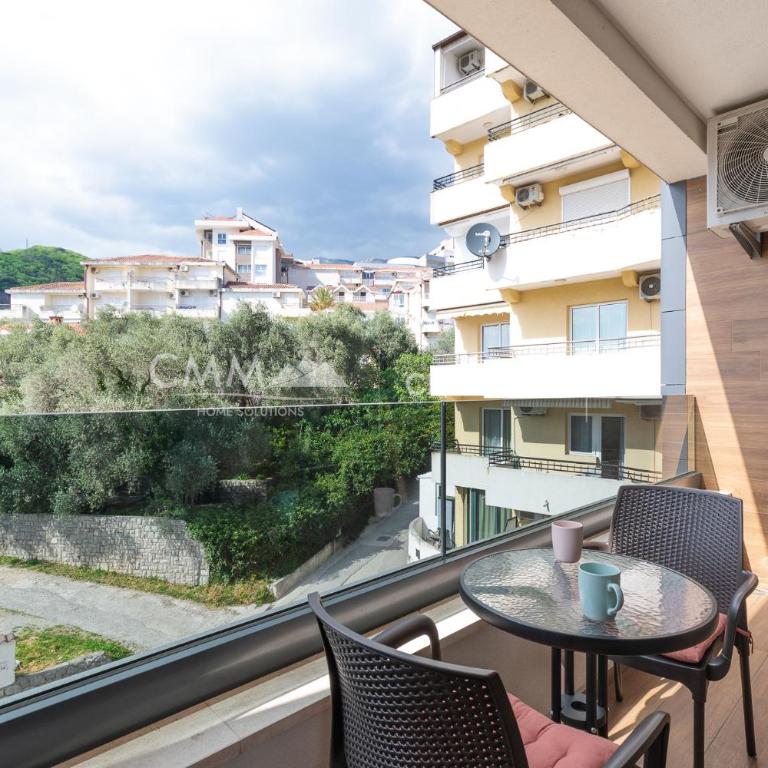 Orchid Haven 2bd Apartment in Becici - Two-Bedroom Apartment - 20