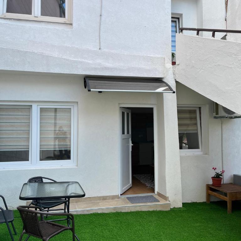 Filip house apartments - One-Bedroom Apartment with Terrace - 3