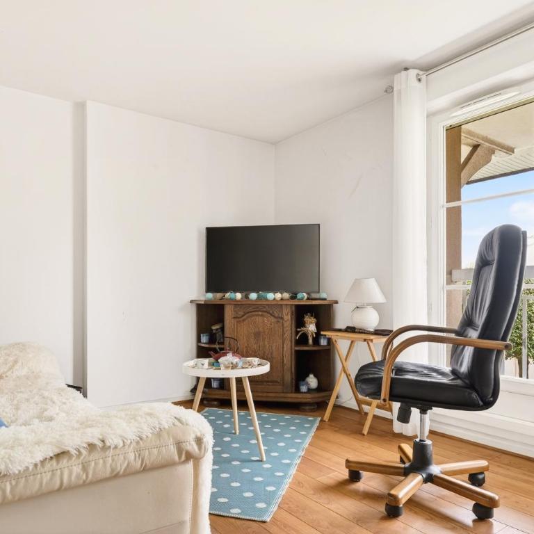 Appart pour 4, piscine commune, plage a 700 m - Apartment - 1