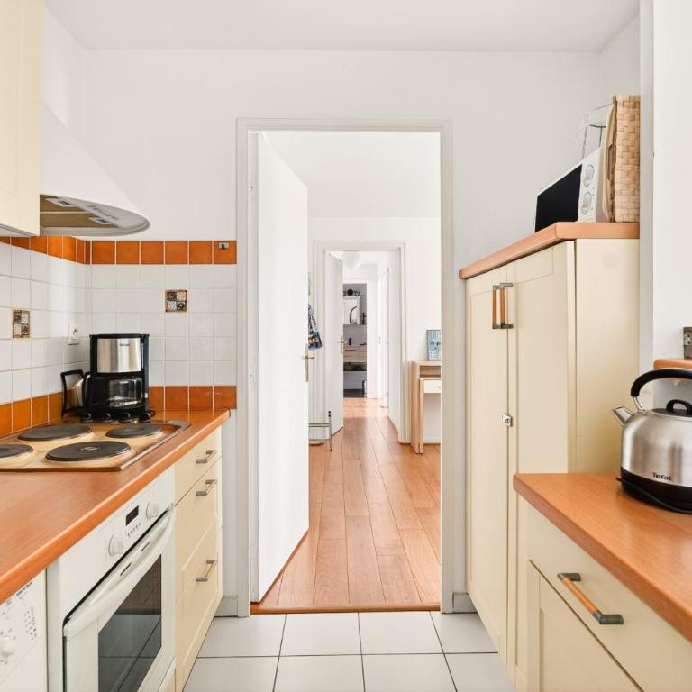 Appart pour 4, piscine commune, plage a 700 m - Apartment - 3