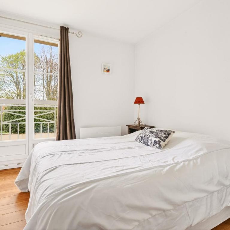 Appart pour 4, piscine commune, plage a 700 m - Apartment - 4