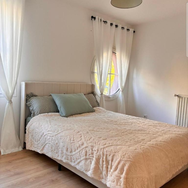 2 pièces à proximité de DisneyLand - Appartement 1 Chambre - 1