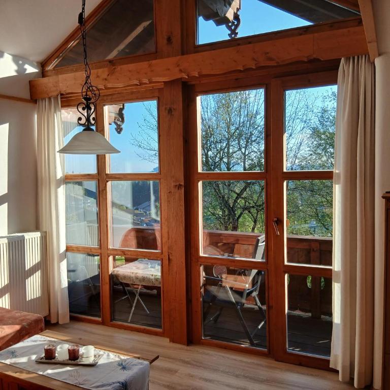 Ferienwohnung Engelhardt - Apartment mit Balkon - 1