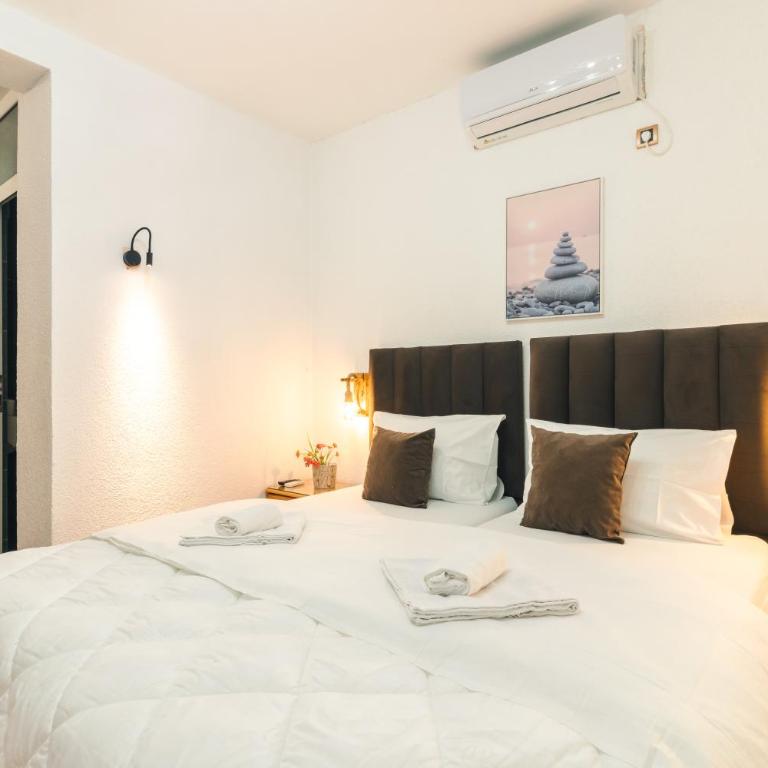 Wiena Apartments - Standard Double Room - 4