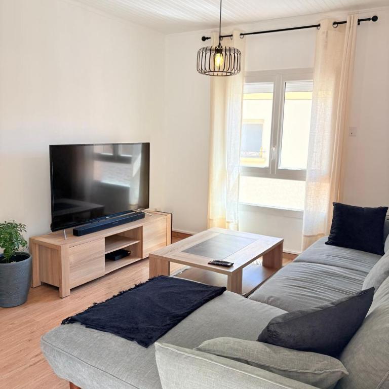 St Cyprien bel appartement au coeur du village clim et wifi - Casa Vacanze - 10