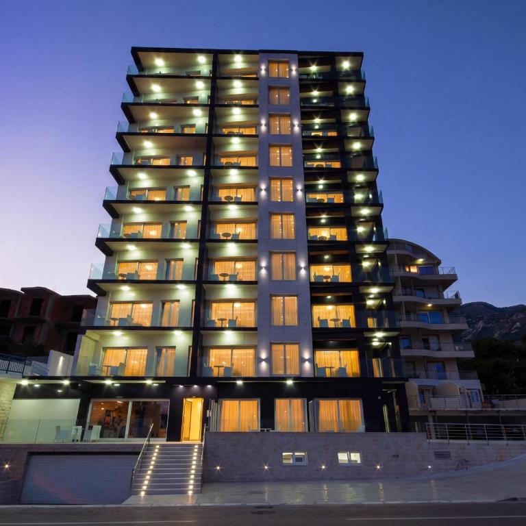 Shine Seaside Bliss Becici - Two-Bedroom Apartment with Sea View - 19