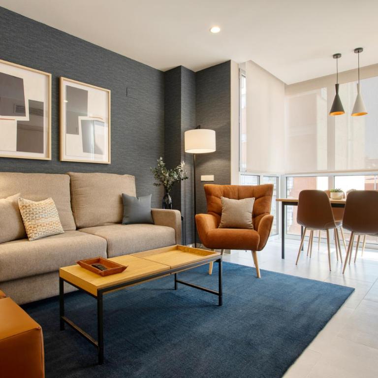 Calm Apartments - Two-Bedroom Deluxe Apartment - 4