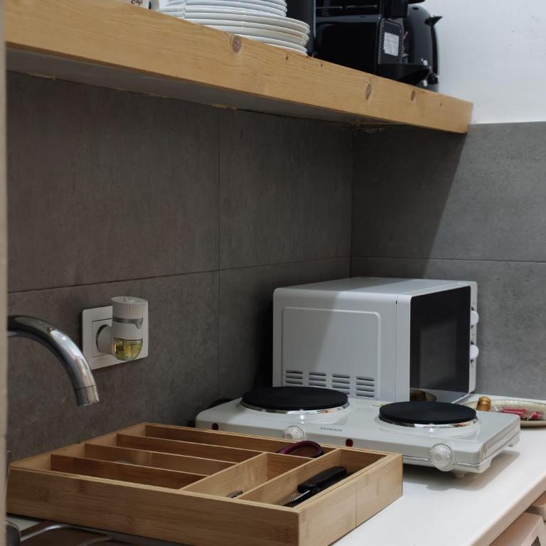 Estudio Moderno en el Centro A pasos de Gran Via - One-Bedroom Apartment - 4