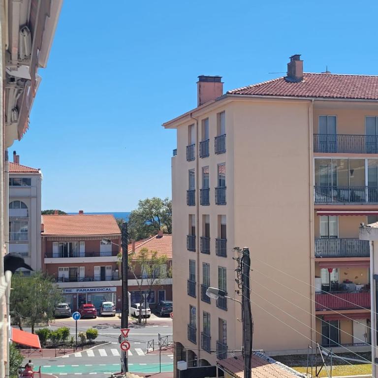 Beautiful T3 with balcony - near beach - Apartamento - 20