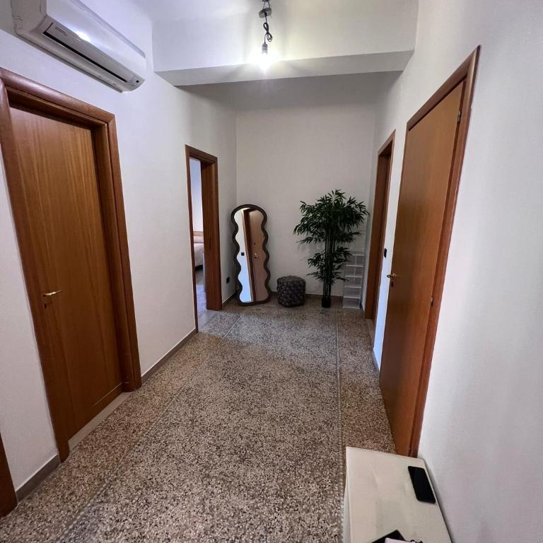 HAKUNA MATATA Elegant Apartment in Central Taranto - Two-Bedroom Apartment - 11