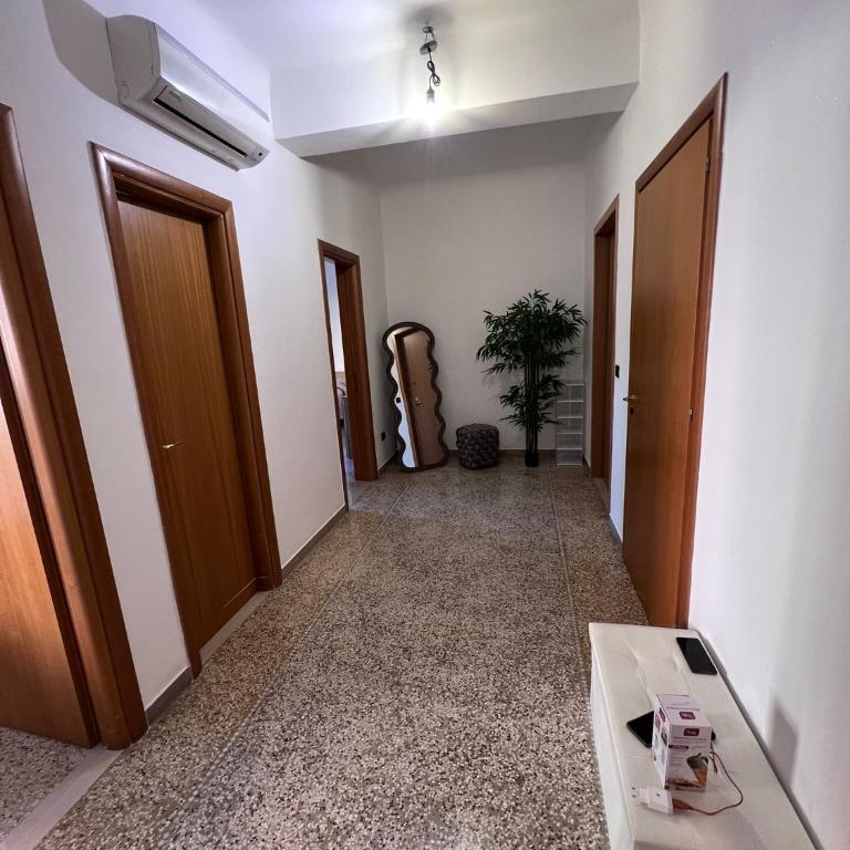 HAKUNA MATATA Elegant Apartment in Central Taranto - Two-Bedroom Apartment - 10