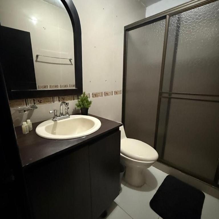 Apartaestudios amoblados en el norte de Cali - Apartment - 2