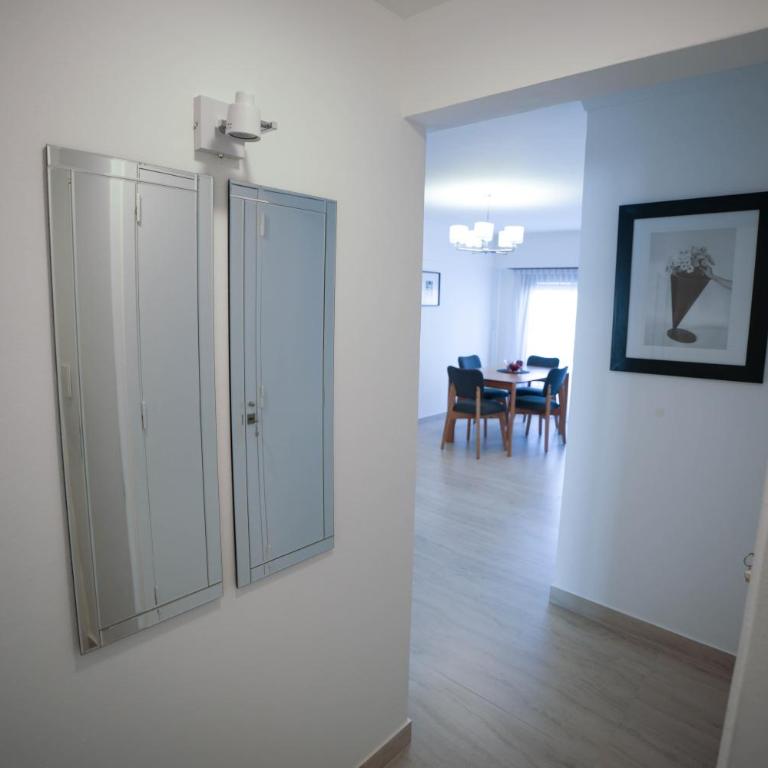 Hermoso Dpto a 1 cuadra del mar con cochera - One-Bedroom Apartment with Balcony - 1