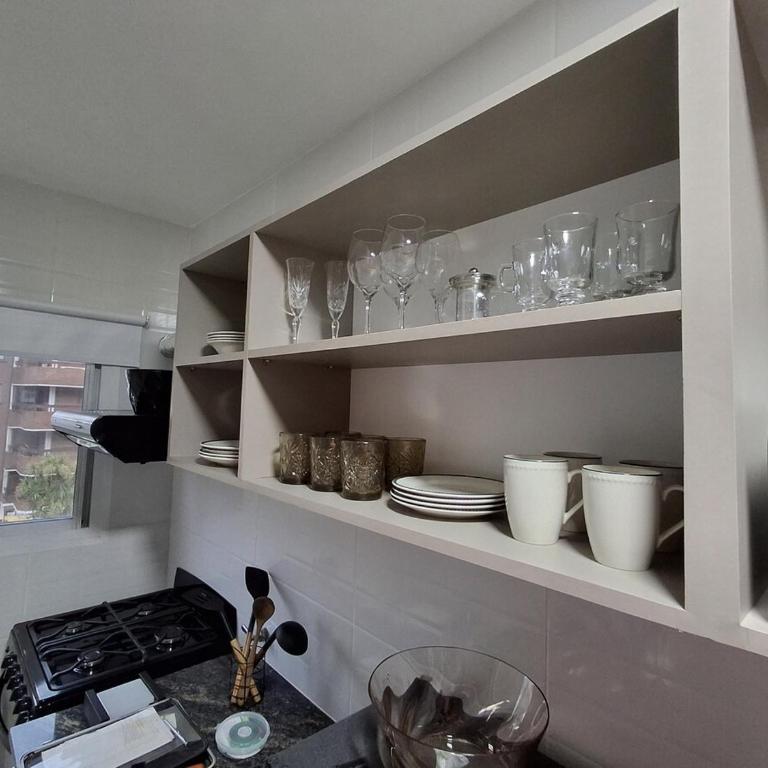 Hermoso Dpto a 1 cuadra del mar con cochera - One-Bedroom Apartment with Balcony - 18