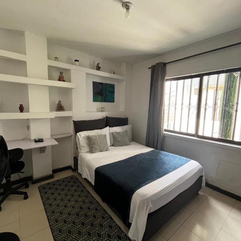 Apartaestudios amoblados en el norte de Cali - Apartment - 5