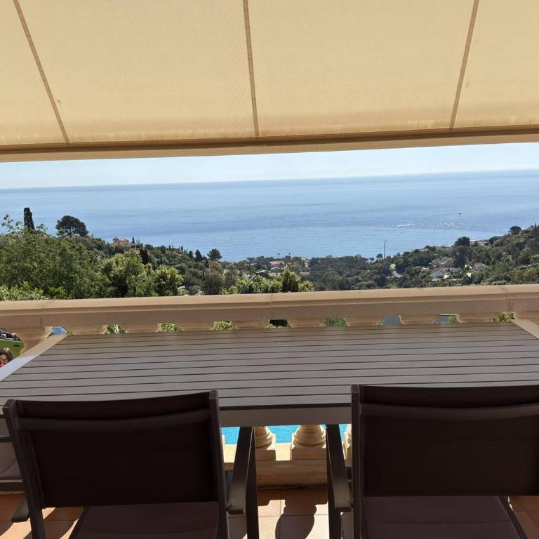 Villa moderne 3 chambres avec piscine et climatisation - FR-1-768-131 - Villa - 7
