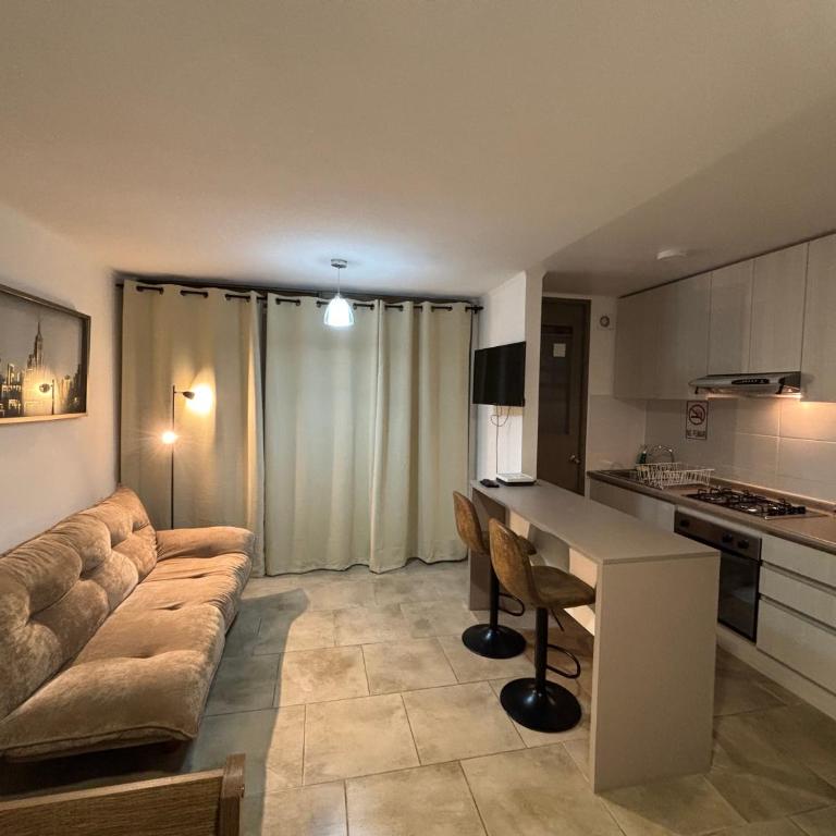 Departamento frente UCM a un minuto de carretera - Two-Bedroom Apartment - 1