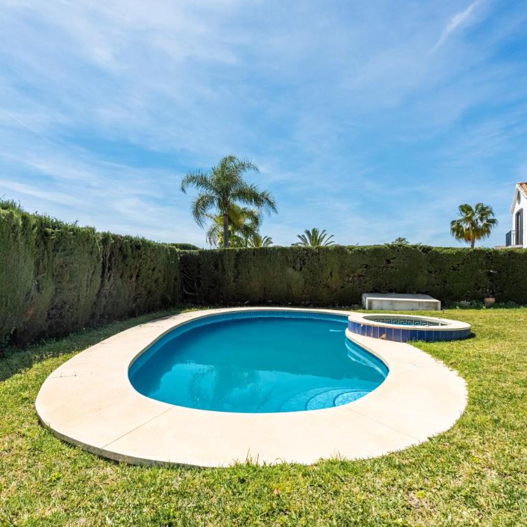 Sunlit 3 BDRM Coastal Villa w Pool and Sea View - Villa con piscina privada - 7