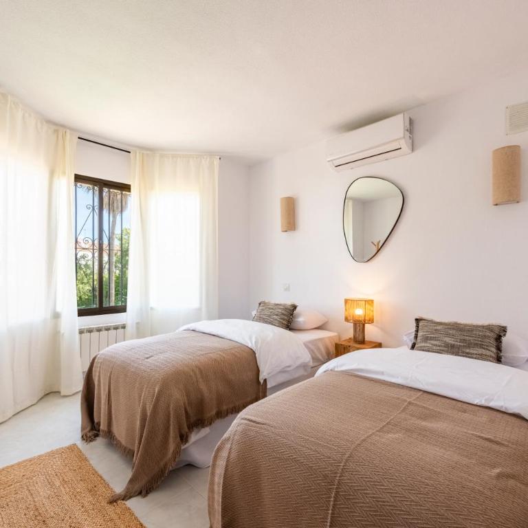 Sunlit 3 BDRM Coastal Villa w Pool and Sea View - Villa con piscina privada - 26