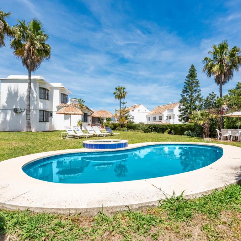 Sunlit 3 BDRM Coastal Villa w Pool and Sea View - Villa con piscina privada - 6