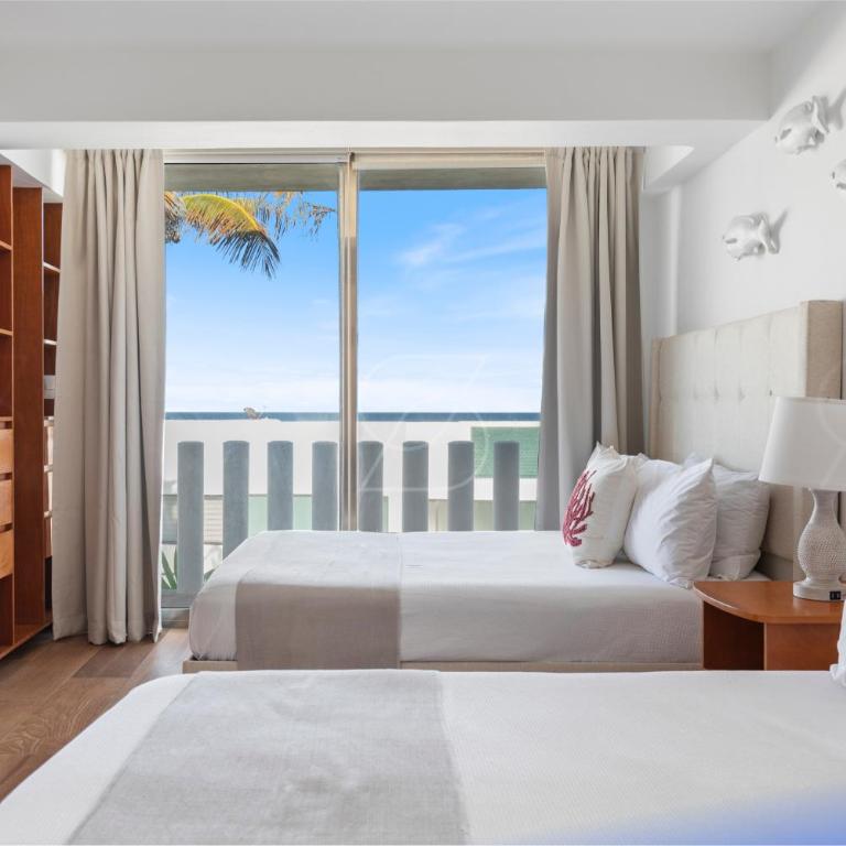 Deluxe BeachFront 4B Villa - Four-Bedroom Deluxe Home - Oceanfront - 2