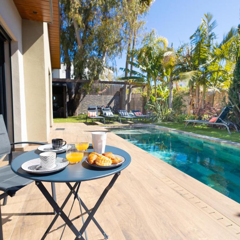 Villa piscine, plages à pied, 4 suites - Antibes - Villa con Piscina Privata - 29
