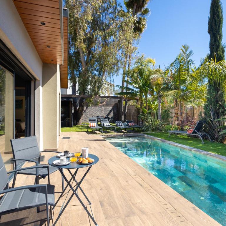 Villa piscine, plages à pied, 4 suites - Antibes - Villa con Piscina Privata - 31