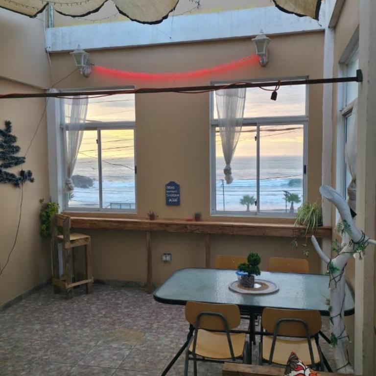 Apart hotel Cabañas D'Sandrita frente al mar Cartagena - Family Room with Private Bathroom - 8