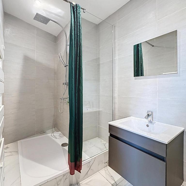 Cannes la Bocca 2P au calme - Appartement 1 Chambre - Vue sur Jardin - 8