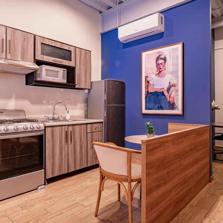 Casa by Frida Kahlo - Studio - 16