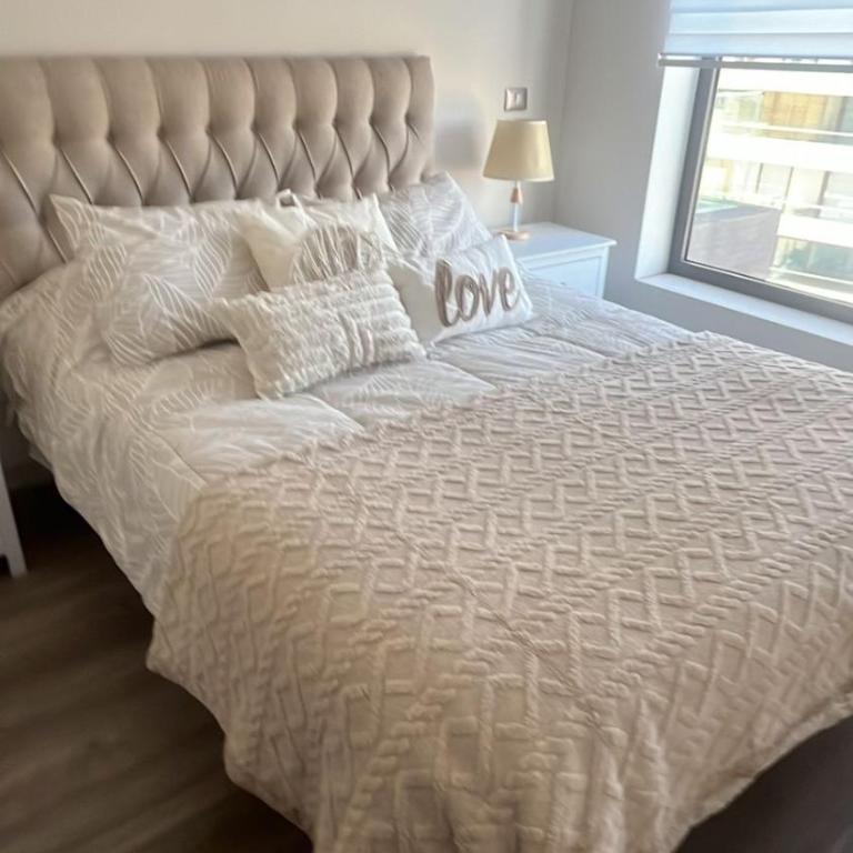 Departamento Nuevo en Reñaca full equipado 2D2B con estacionamiento - Two-Bedroom Apartment - 5