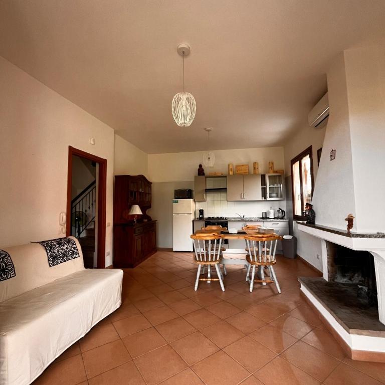 Rafael Villasimius House - Two-Bedroom House - 4