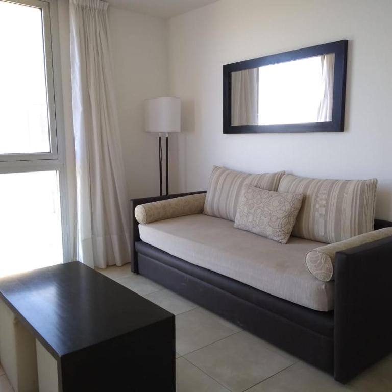 Semipiso 3 ambientes 2ºpiso - Apartamento de 1 dormitorio - 9