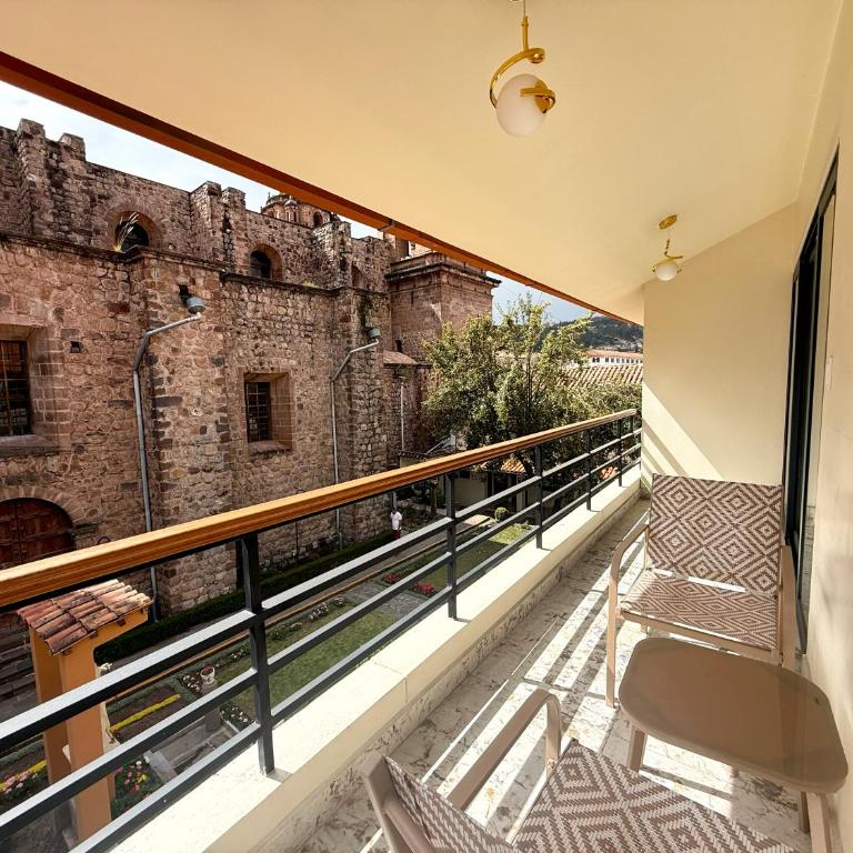 Hotel Monasterio San Pedro - Suite with Garden View - 5
